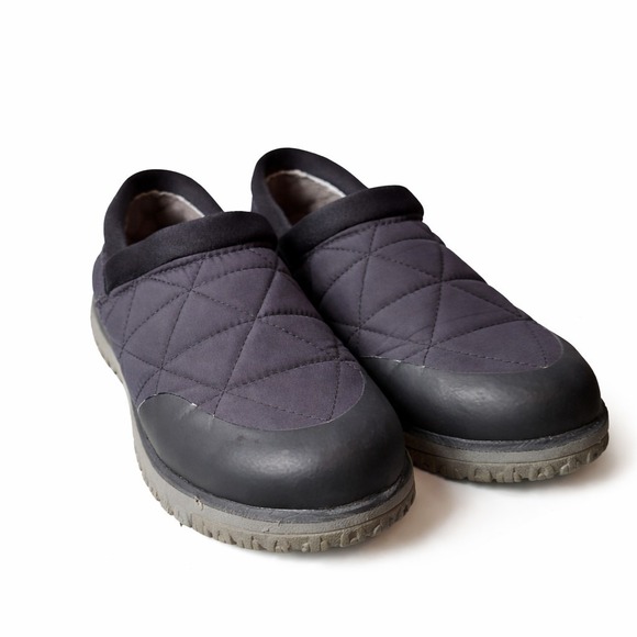 L.L. Bean Shoes - L.L. BEAN Ultralight Primaloft Quilted Slip-On Waterproof Insulated Shoes Sz 8